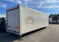 CAIXA FECHADA TIPO FURGÃO 8.60 X 2.48 X 2.50