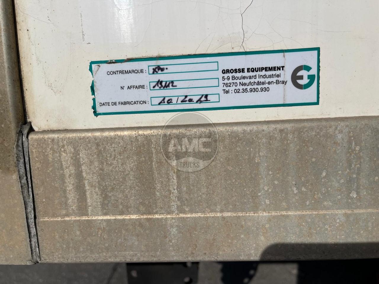 CAIXA FECHADA TIPO FURGÃO 8.60 X 2.48 X 2.50