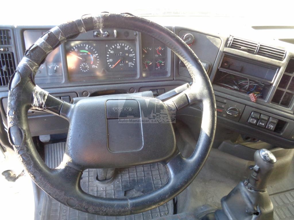 TRATOR VOLVO FH12 420 GLOBETROTTER 04/1998