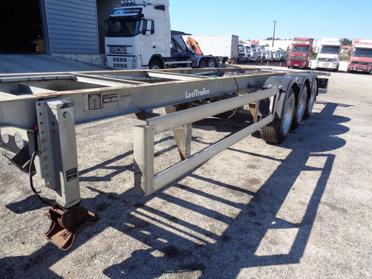 SEMI-REBOQUE LECITRAILER LTP-3ES EM CHASSI