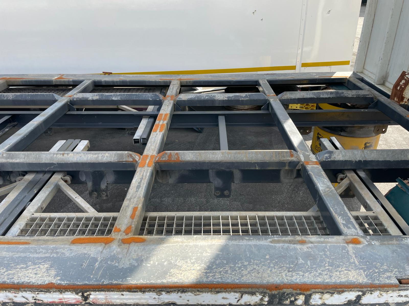 ESTRADO PARA TRANSPORTE DE GÁS 8.00 X 2.54 X 2.20 BOM ESTADO