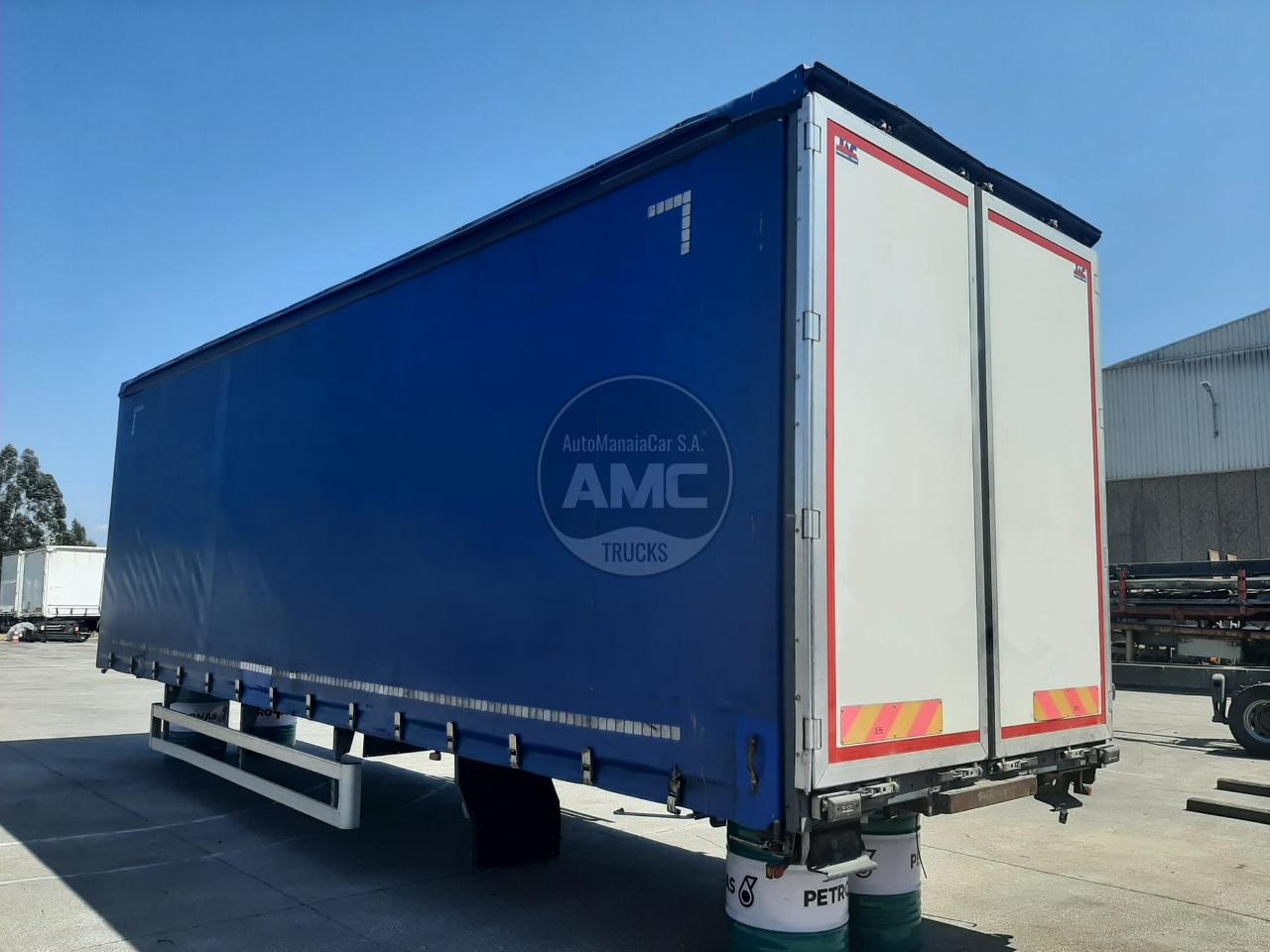 CAIXA DE CORTINAS DESLIZANTES C/ 2 PORTA TRASEIRAS 8.90 X 2.47 X 2.60/2.70