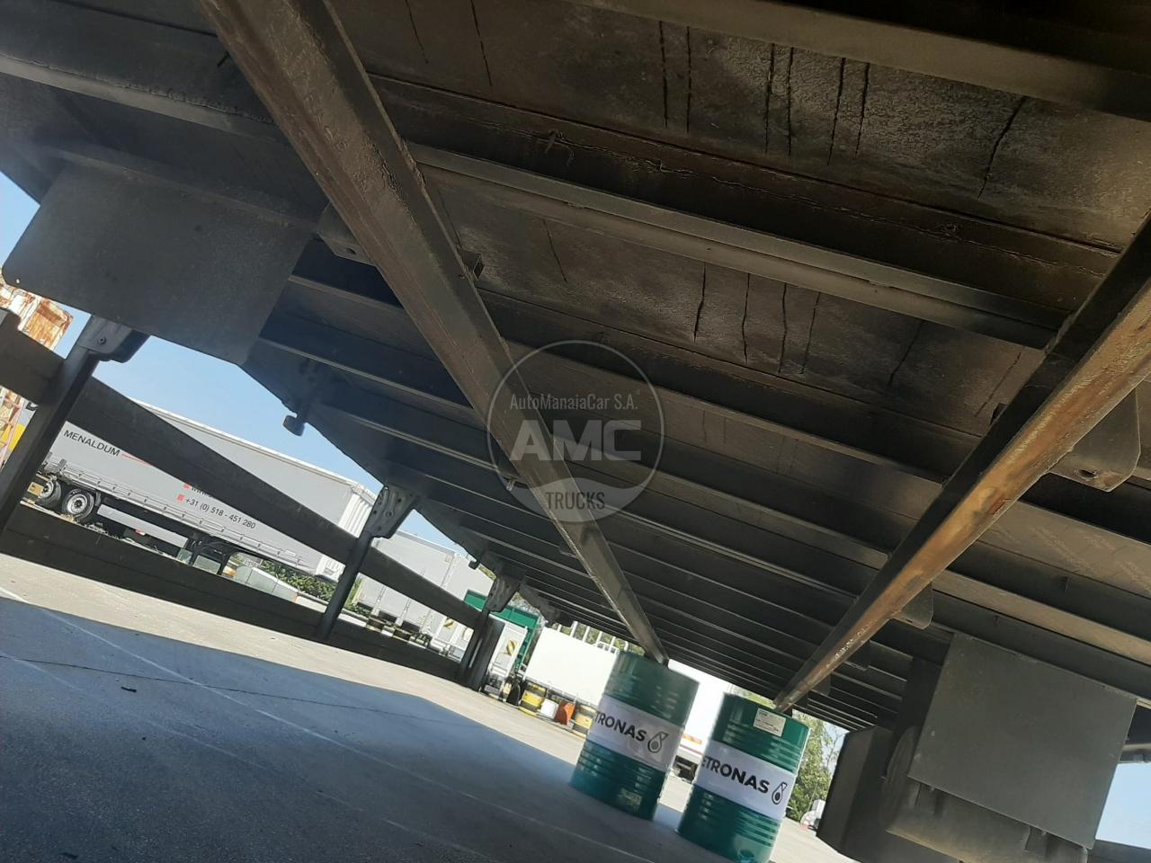 CAIXA DE CORTINAS DESLIZANTES C/ 2 PORTA TRASEIRAS 8.90 X 2.47 X 2.60/2.70