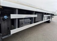 DAF 370 XD CAIXA FECHADA 4X2 61.000KM NACIONAL 07/2023