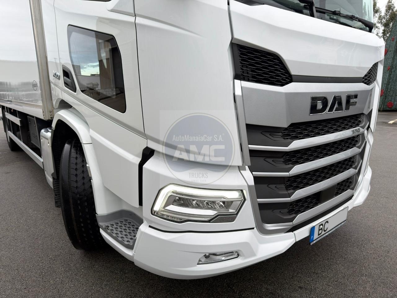 DAF 370 XD CAIXA FECHADA 4X2 61.000KM NACIONAL 07/2023