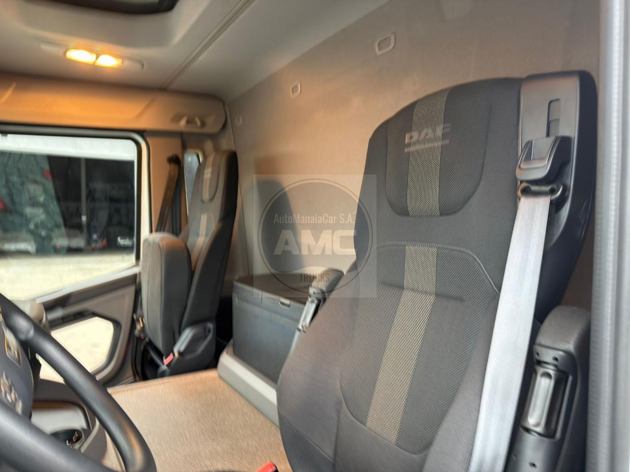 DAF XD 370 FA EURO6 4X2 CAIXA FECHADA 07/2023 (SÓ 61.000KM)