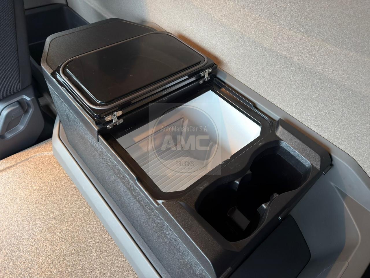 DAF 370 XD CAIXA FECHADA 4X2 61.000KM NACIONAL 07/2023