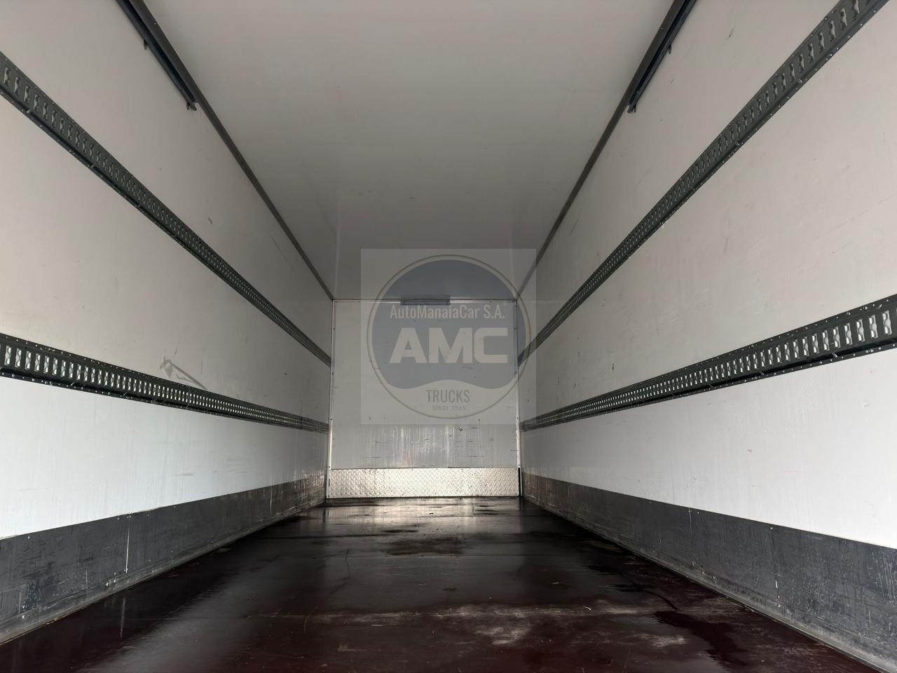 DAF XD 370 FA EURO6 4X2 CAIXA FECHADA 07/2023 (SÓ 61.000KM)