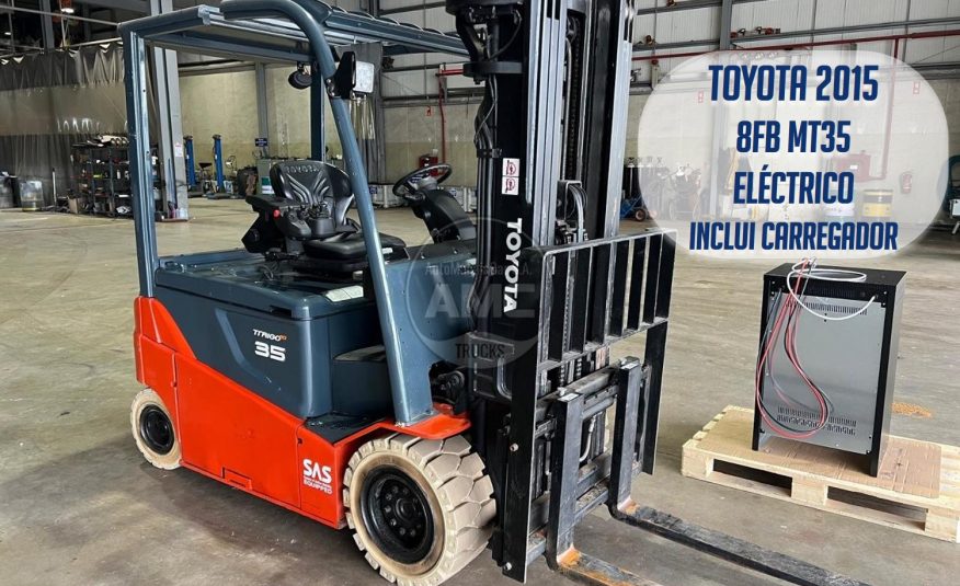 EMPILHADOR TOYOTA 8FBMT35 ELETRICO 2015 3500KG CARGA