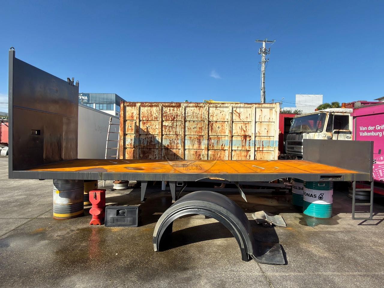 ESTRADO CAMIÃO MEDIDAS: 6.40 X 2.47 BOM ESTADO