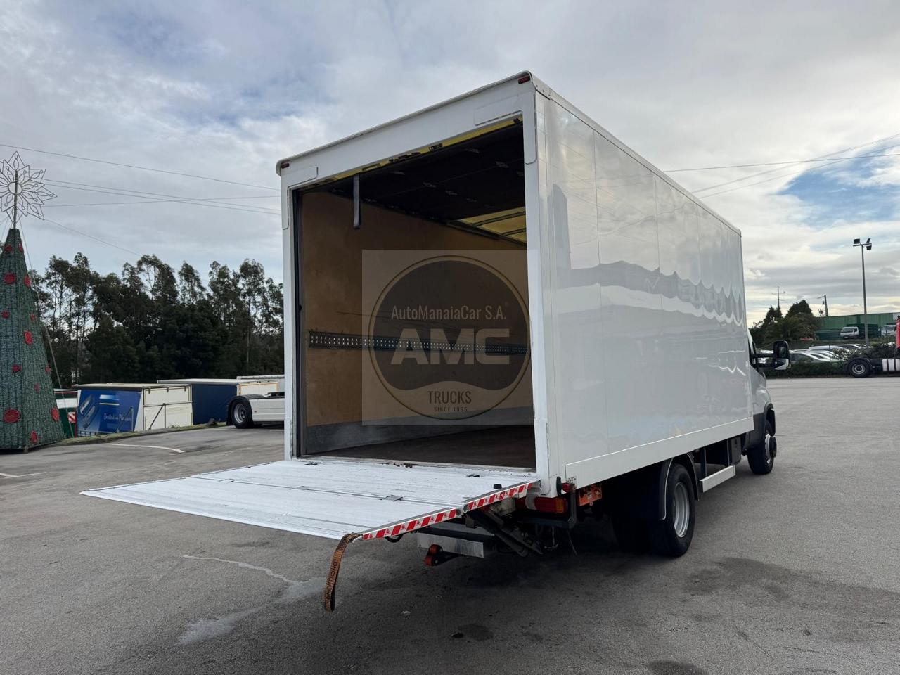 IVECO DAILY 72-180 3LUGARES NACIONAL 2023 80.000KM