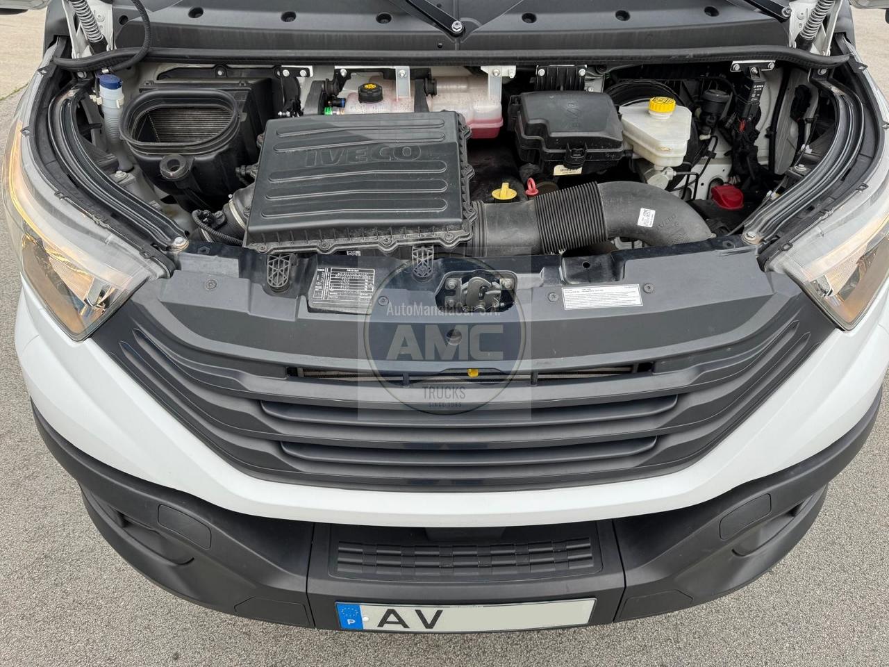 IVECO DAILY 72-180 3LUGARES NACIONAL 2023 80.000KM