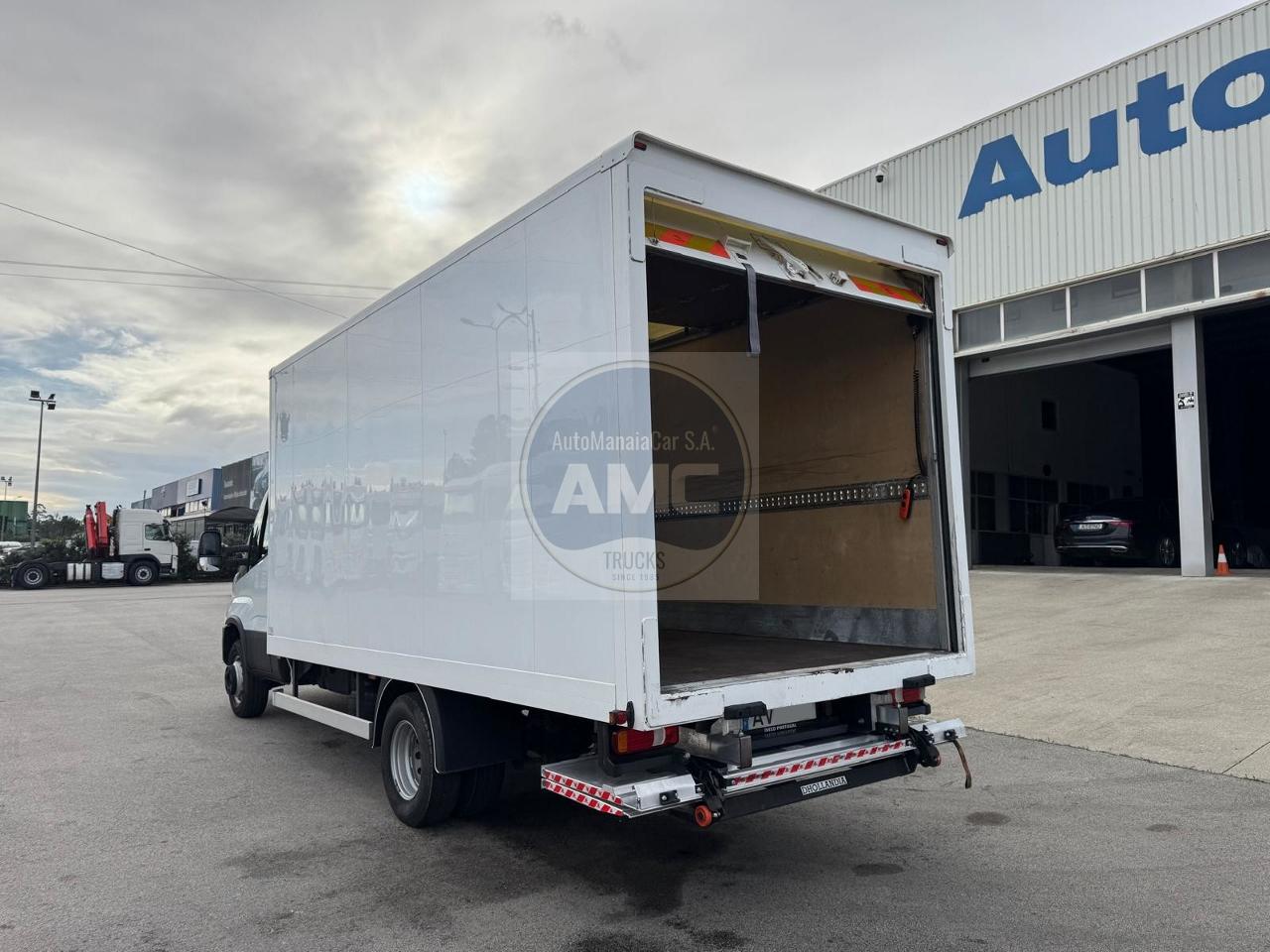 IVECO DAILY 72-180 3LUGARES NACIONAL 2023 80.000KM