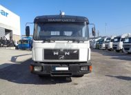 MAN 18.232 4X2 CABINE DUPLA COM GRUA