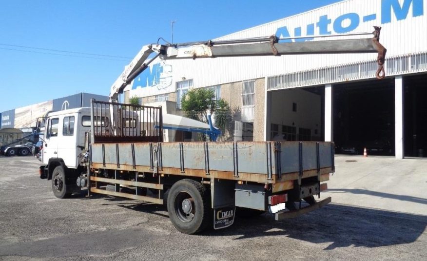 MAN 18.232 4X2 CABINE DUPLA COM GRUA