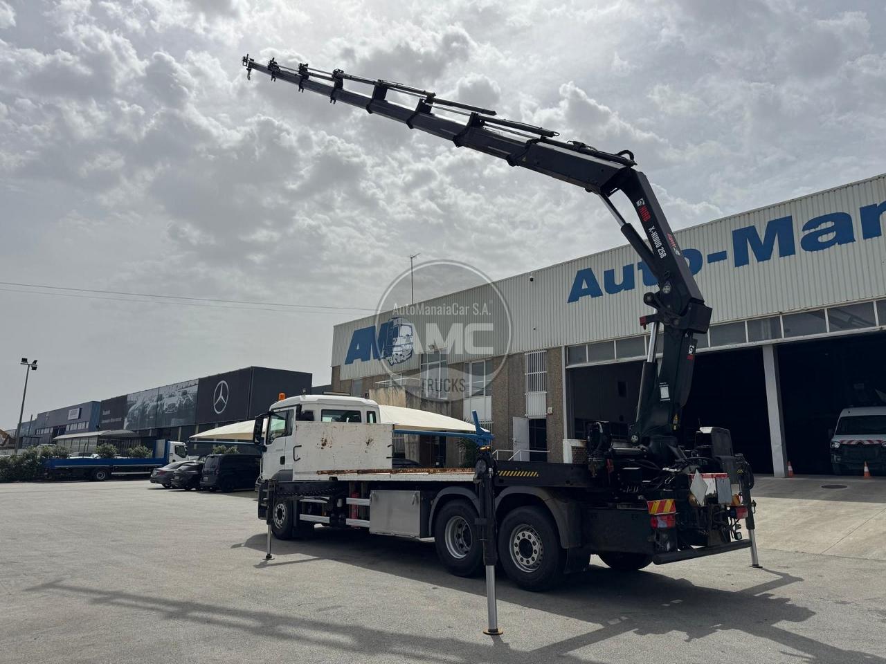 MAN TGS 26.420 EURO6 6X2 RETARDER ADR 2017 C/ GRUA HIAB X-HIDUO 258 E-7
