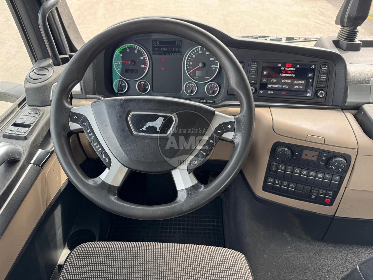 MAN TGS 26.420 EURO6 6X2 RETARDER ADR 2017 C/ GRUA HIAB X-HIDUO 258 E-7