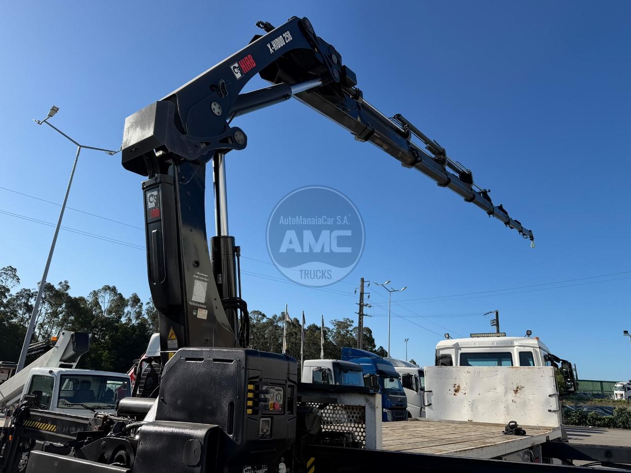 MAN TGS 26.420 EURO6 6X2 RETARDER ADR 2017 C/ GRUA HIAB X-HIDUO 258 E-7