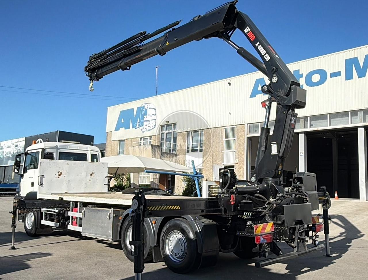 MAN TGS 26.420 EURO6 6X2 RETARDER ADR 2017 C/ GRUA HIAB X-HIDUO 258 E-7