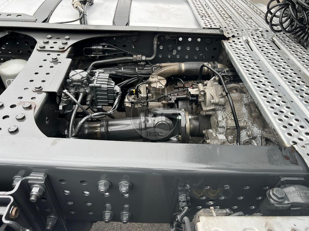 TRATOR MERCEDES ACTROS 1845 EURO6 STREAM SPACE 4X2 RETARDER 2017