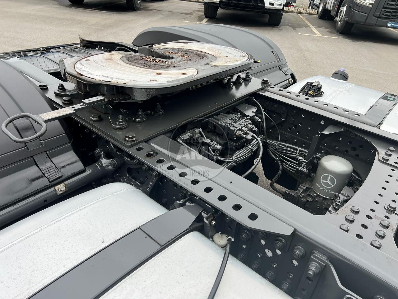 TRATOR MERCEDES ACTROS 1845 EURO6 STREAM SPACE 4X2 RETARDER 2017