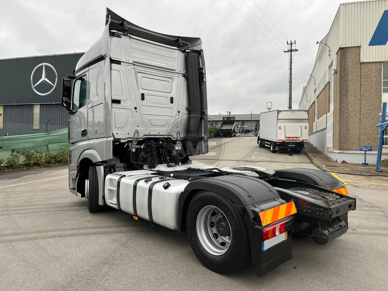 TRATOR MERCEDES ACTROS 1845 EURO6 STREAM SPACE 4X2 RETARDER 2017