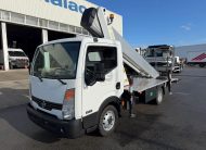 NISSAN CABSTAR 35.13 COM CESTO ELEVATÓRIO PALFINGER P260 B  26MT