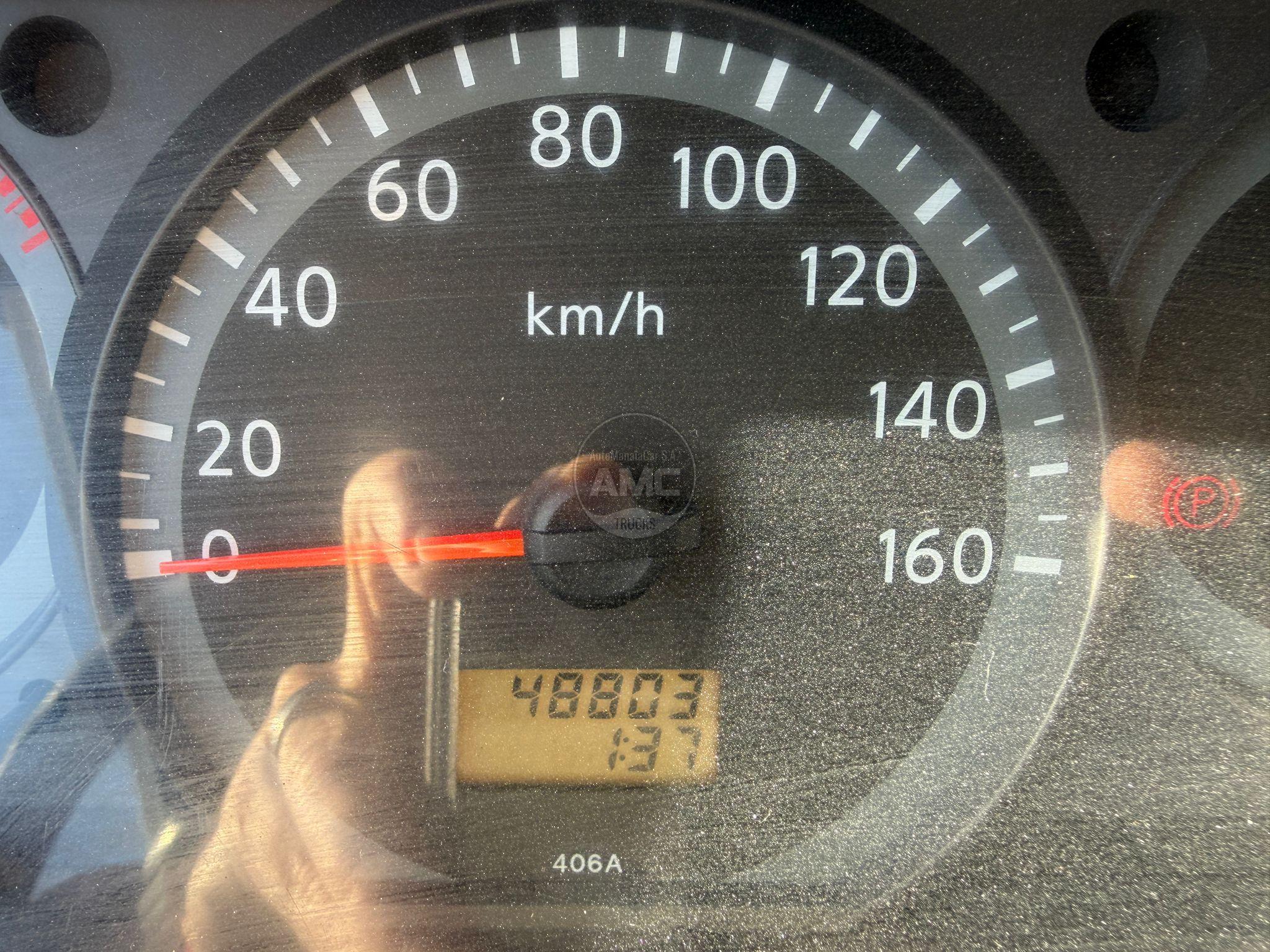 NISSAN CABSTAR 35.13 COM CESTO ELEVATÓRIO PALFINGER P260 B  26MT