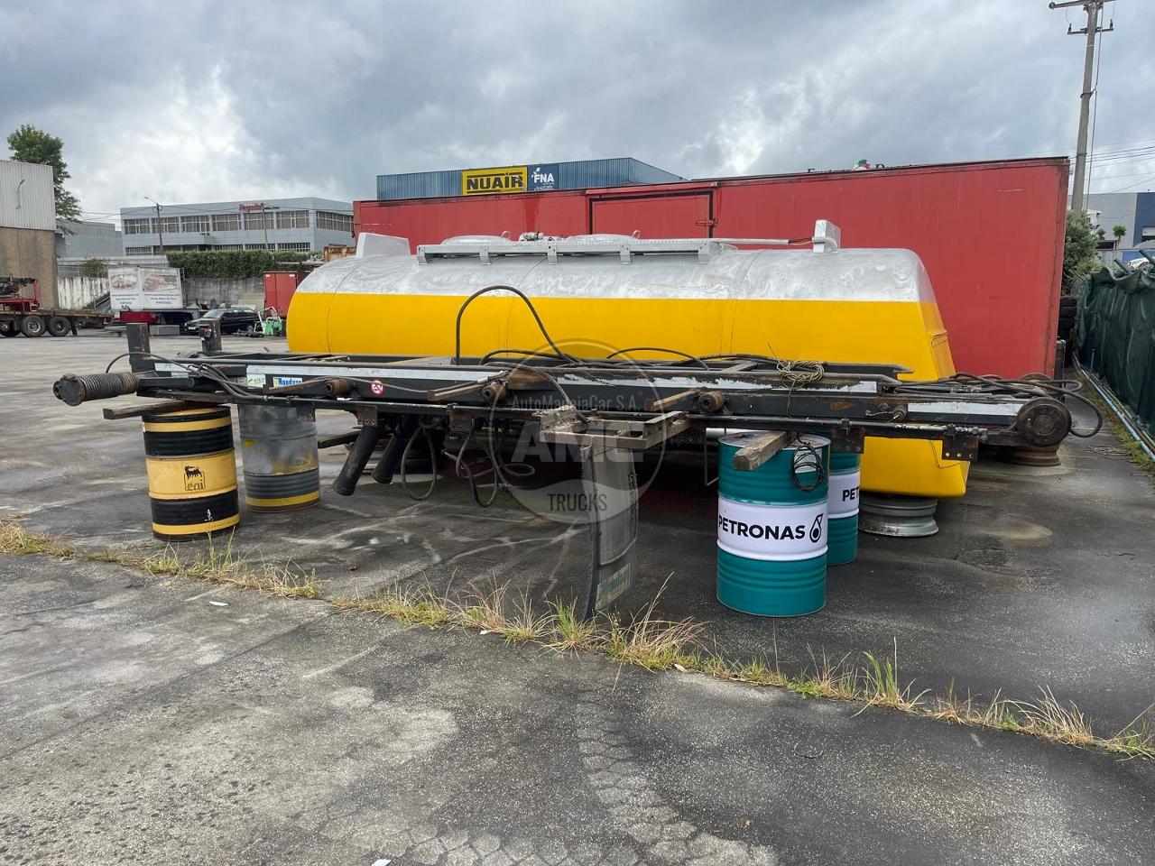 PORTA-CONTENTORES COM SISTEMA DE CABOS 25TON 2012