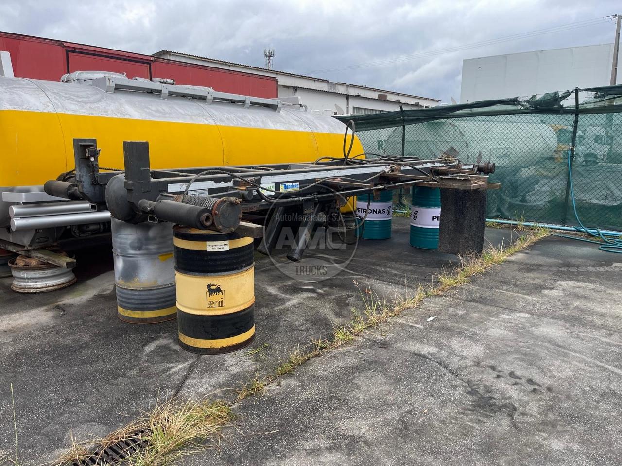 PORTA-CONTENTORES COM SISTEMA DE CABOS 25TON 2012