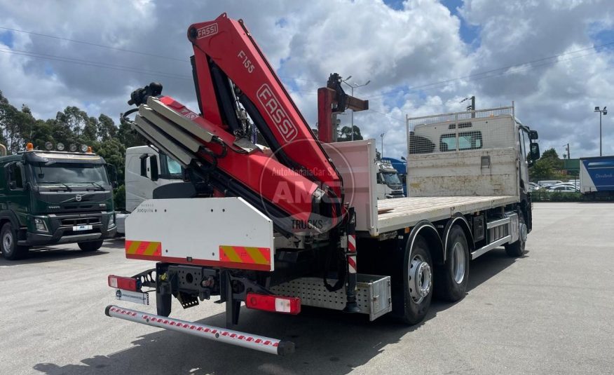 RENAULT C380 EURO6 6X2 COM GRUA FASSI 11.2016