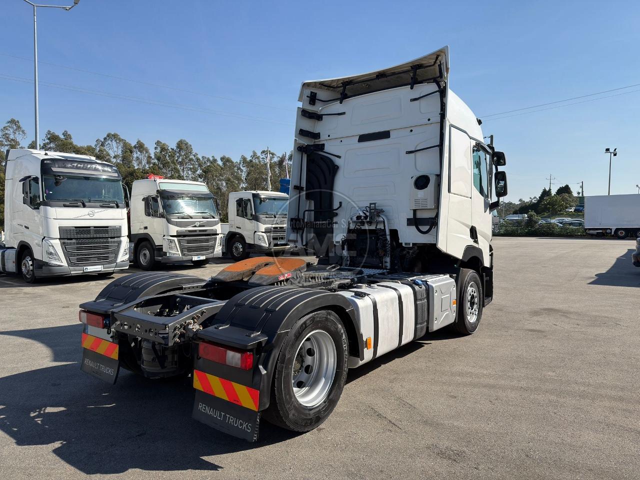 TRATOR RENAULT T440 EURO6 COM KIT HIDRÁULICO MOTOR 13L NACIONAL