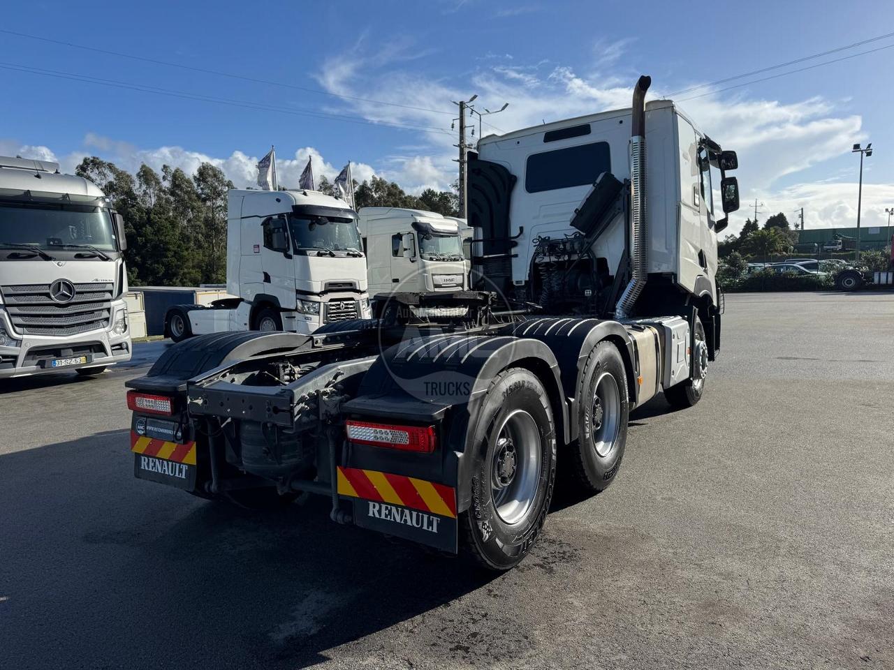 TRATOR RENAULT C520 EURO6 6X4 CAB. BAIXA RETARDER KIT HIDRÁULICO REDUÇÃO AOS CUBOS PBMC: 70000 KGS