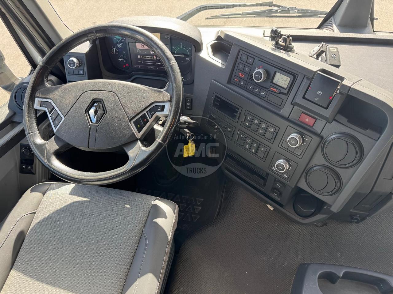 RENAULT C460 EURO6 6X4 07/2016 C/GRUA PALFINGER PK 22002EH RETARDER E REDUÇÃO AOS CUBOS