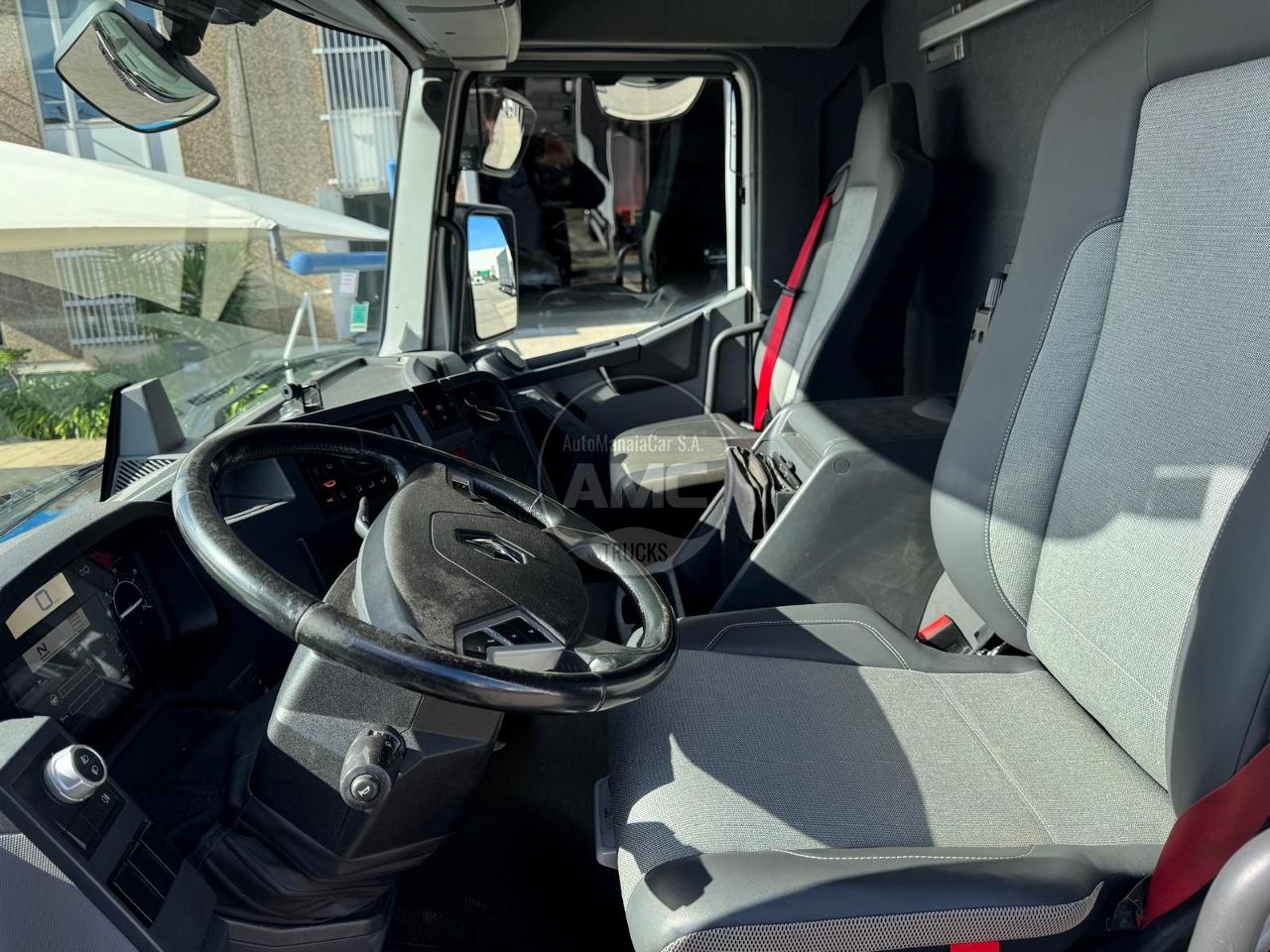 RENAULT C460 EURO6 6X4 07/2016 C/GRUA PALFINGER PK 22002EH RETARDER E REDUÇÃO AOS CUBOS