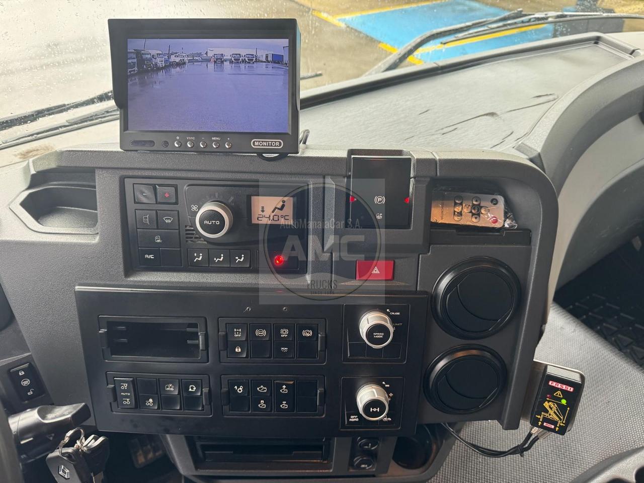 RENAULT C460 E6 8X4 ÚLTIMO EIXO DIRECCIONAL E ELEVAR | 210.000km I HISTÓRICO MANUTENÇÃO NA MARCA