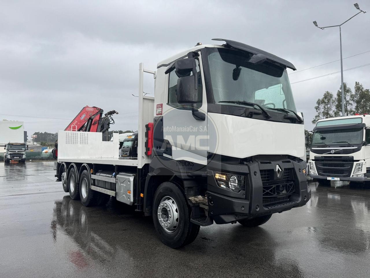 RENAULT C460 E6 8X4 ÚLTIMO EIXO DIRECCIONAL E ELEVAR | 210.000km I HISTÓRICO MANUTENÇÃO NA MARCA