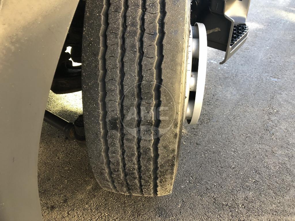 RENAULT D12 210 EURO6 4X2 2014 CORTINAS 278.000 KM