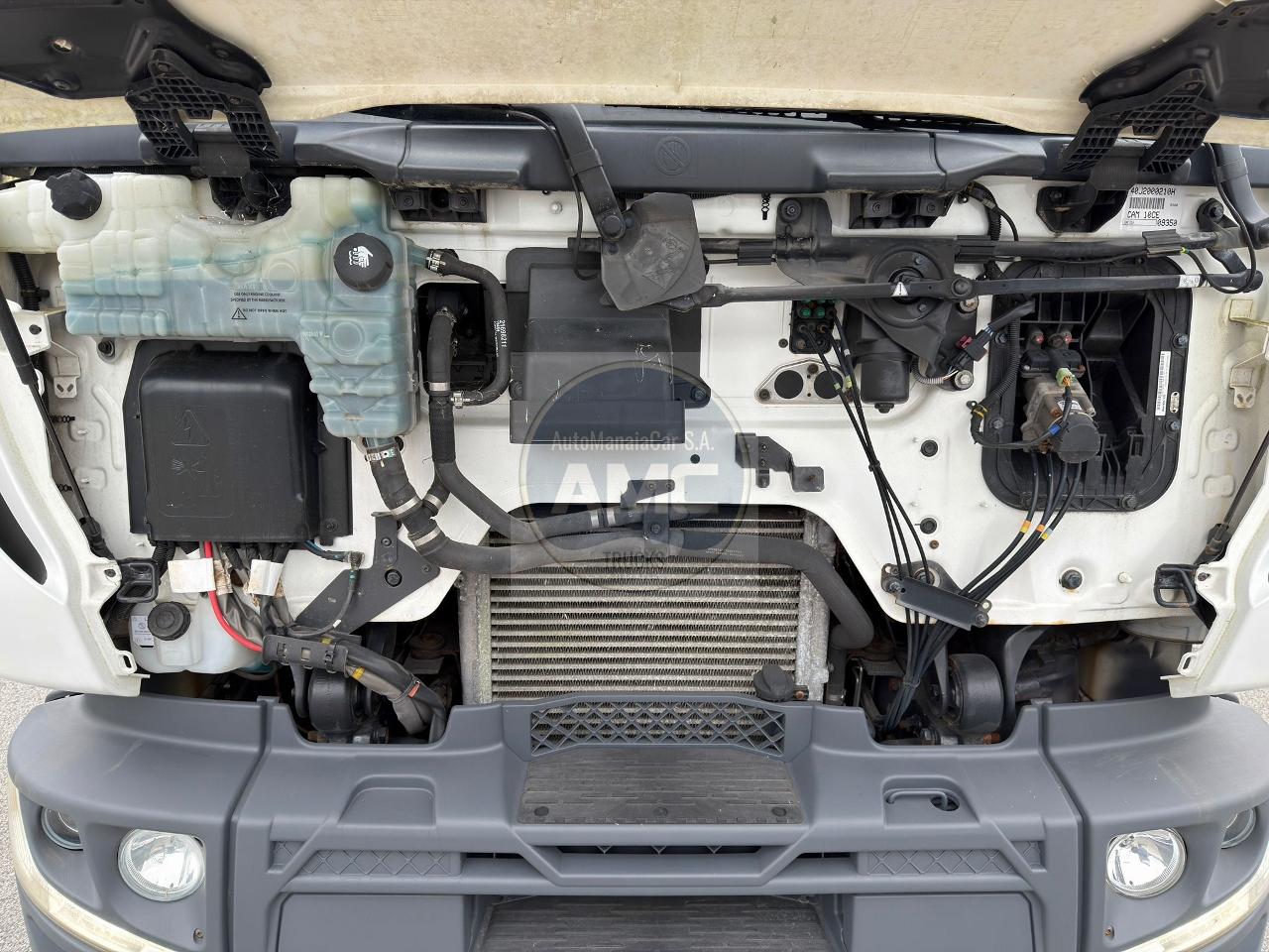 RENAULT D12 210 EURO6 4X2 2014 278.000 KM