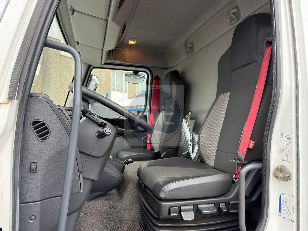 RENAULT D12 210 EURO6 4X2 2014 278.000 KM