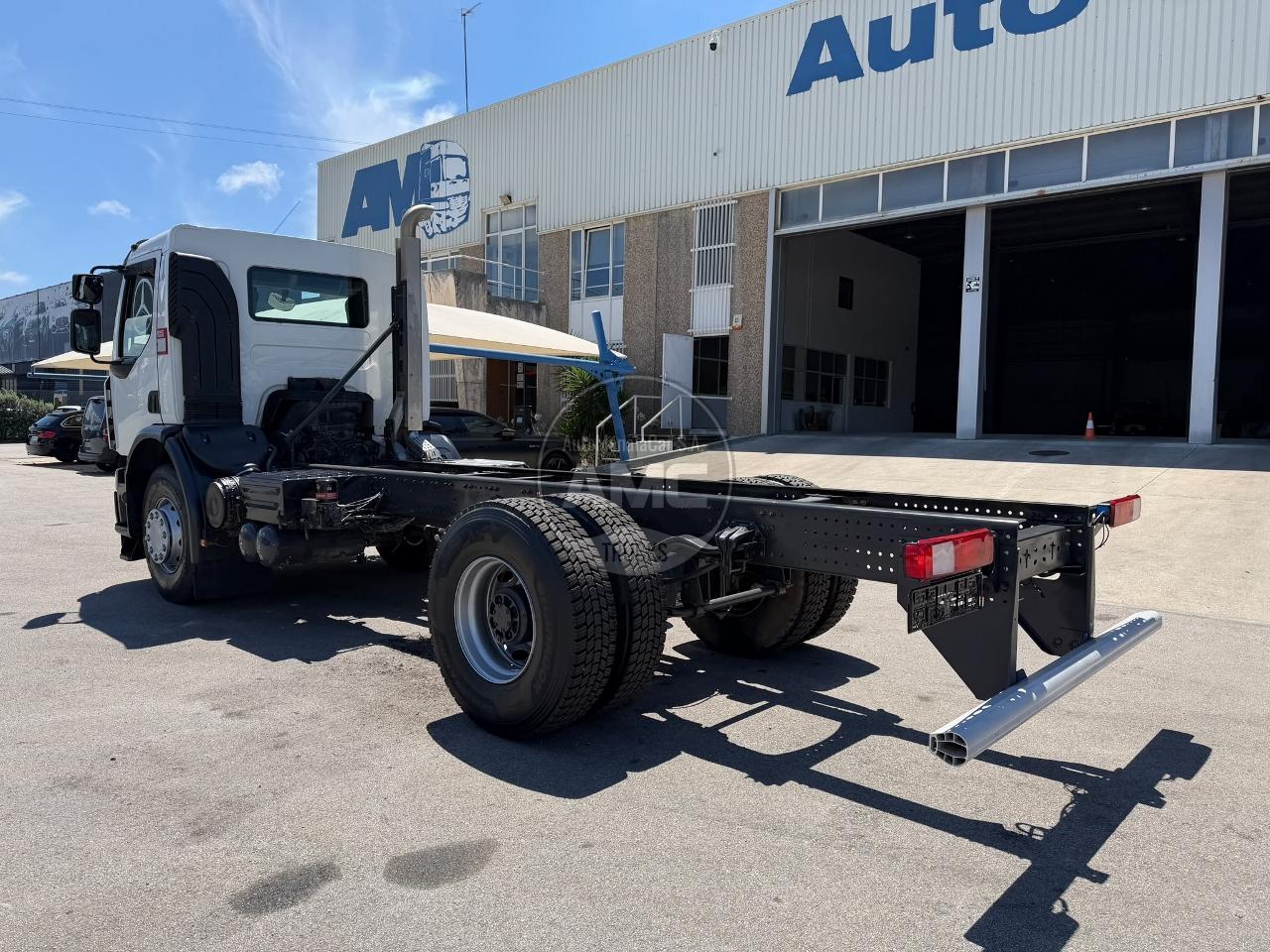 RENAULT C19 380 E6 4X2 CHASSI  ANO 2020