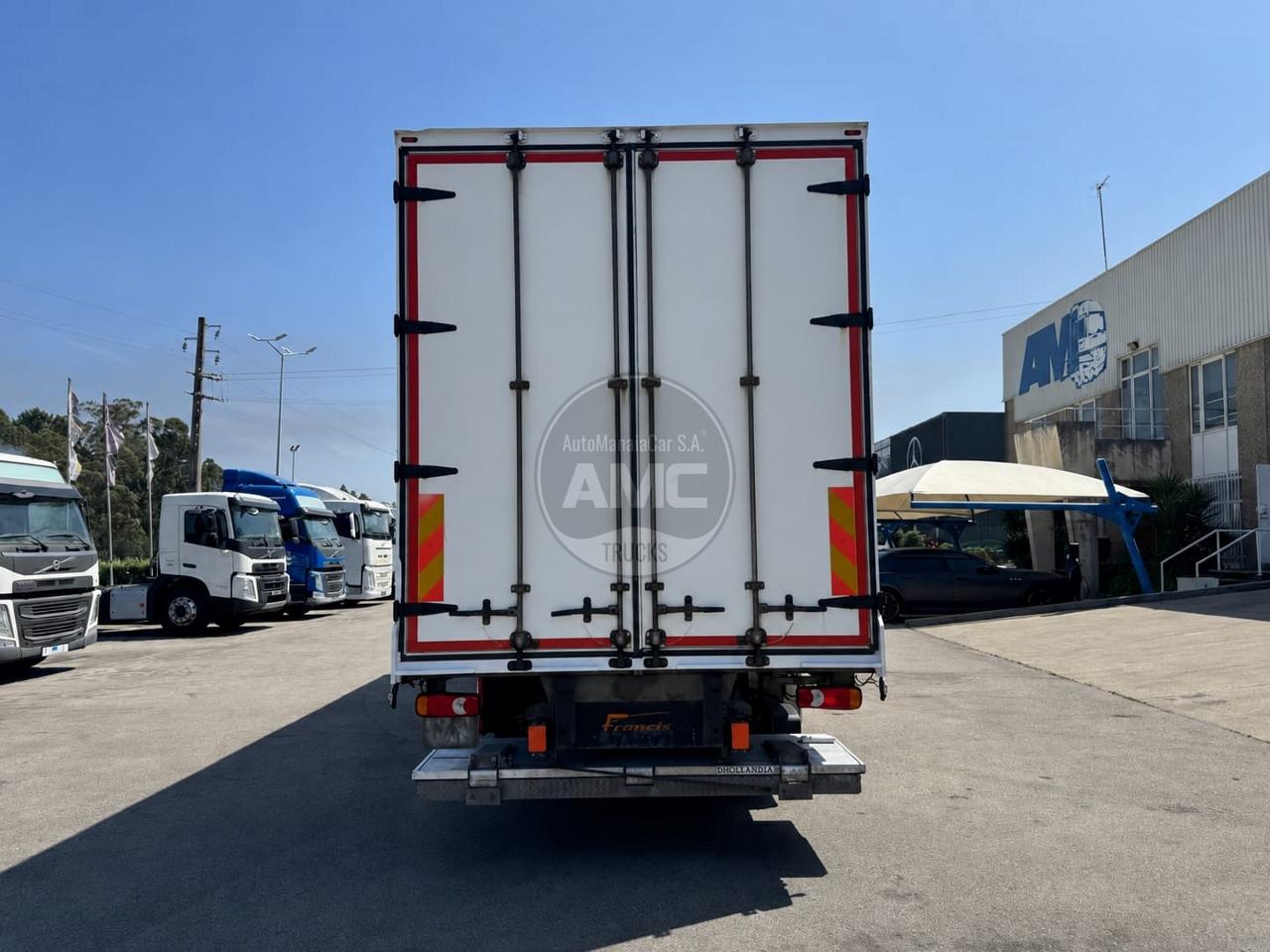RENAULT D16 250 4X2 2021 332.000KM CAIXA FECHADA 8.90 X 2.47 X 2.75