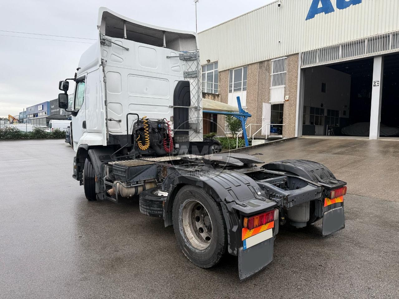 RENAULT PREMIUM 460 DXI EURO5 4X2 RETARDER