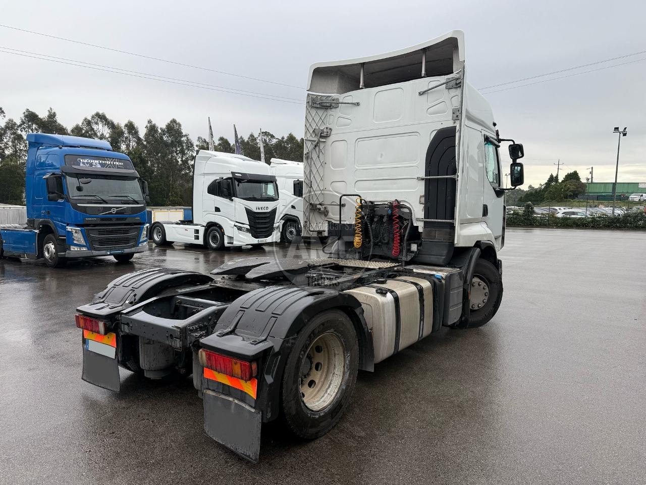 RENAULT PREMIUM 460 DXI EURO5 4X2 RETARDER