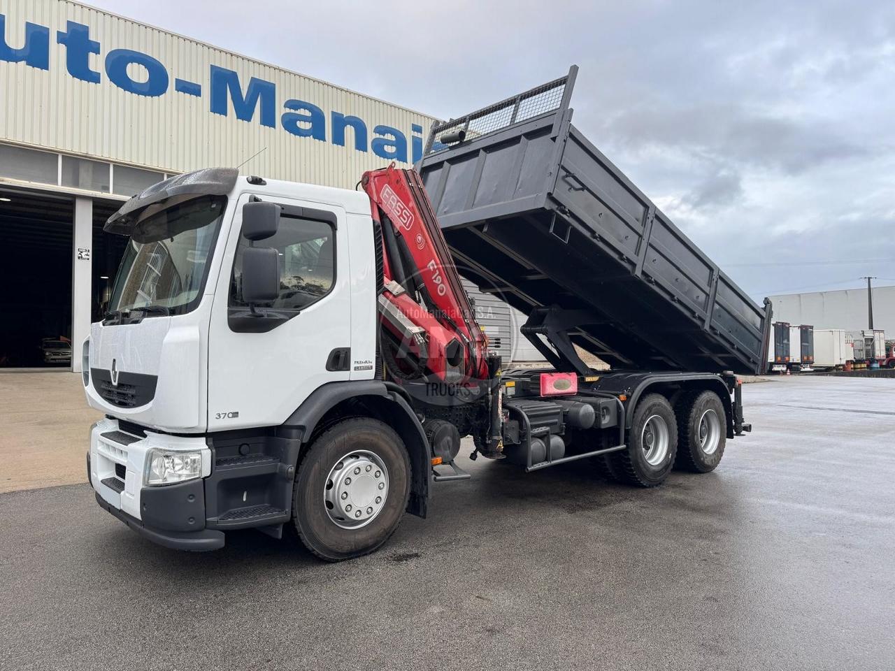 RENAULT PREMIUN LANDER 370 DXI 6X4 GRUA + BÁSCULA 297.000 KM