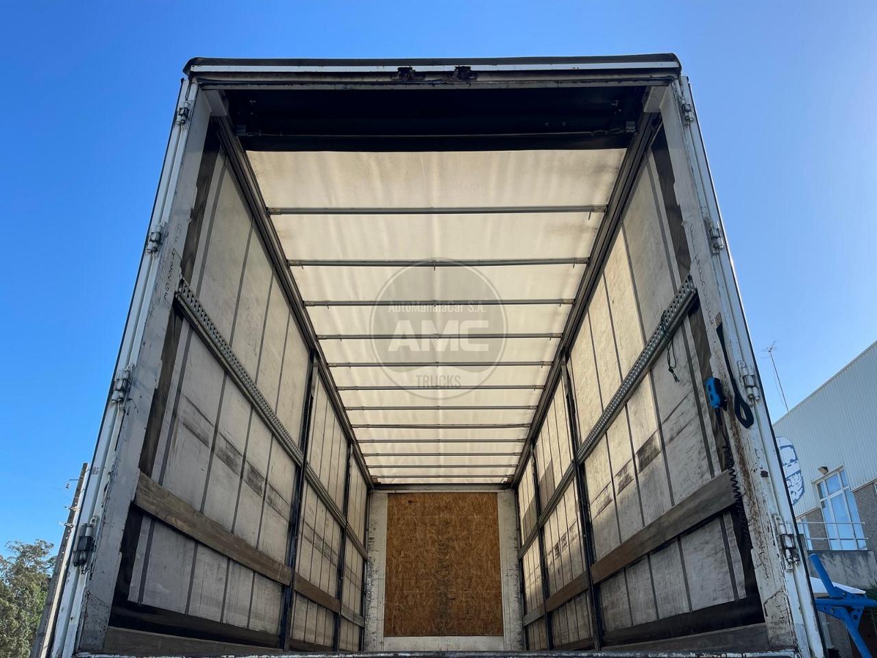 RENAULT D19 280 EURO6 4X2 CORTINAS E TETO DESLIZANTES 8.85 X 2.47 X 2.80