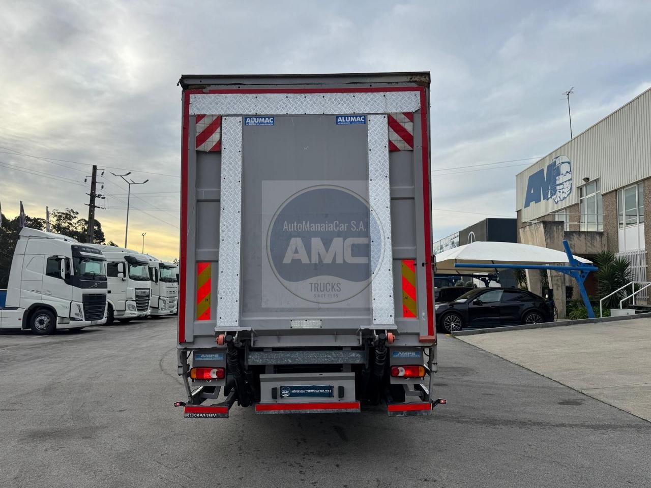 RENAULT T380 CABINE BAIXA EURO6 6X2 CAIXA CORTINAS 8.45 X 2.45 X 2.65 298.000KM