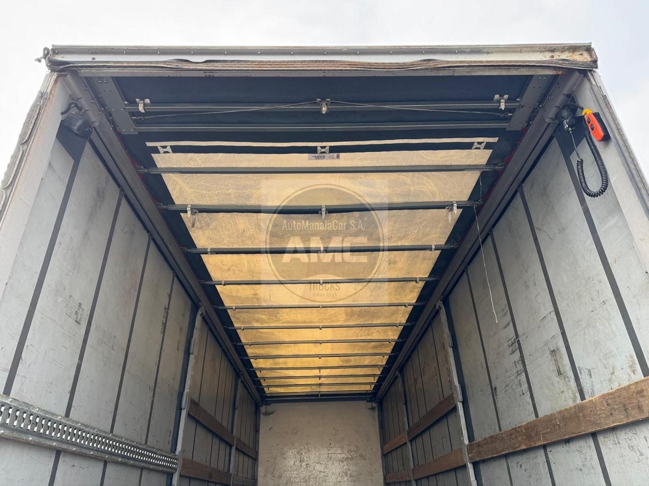 RENAULT T380 CABINE BAIXA EURO6 6X2 CAIXA CORTINAS 8.45 X 2.45 X 2.65 298.000KM