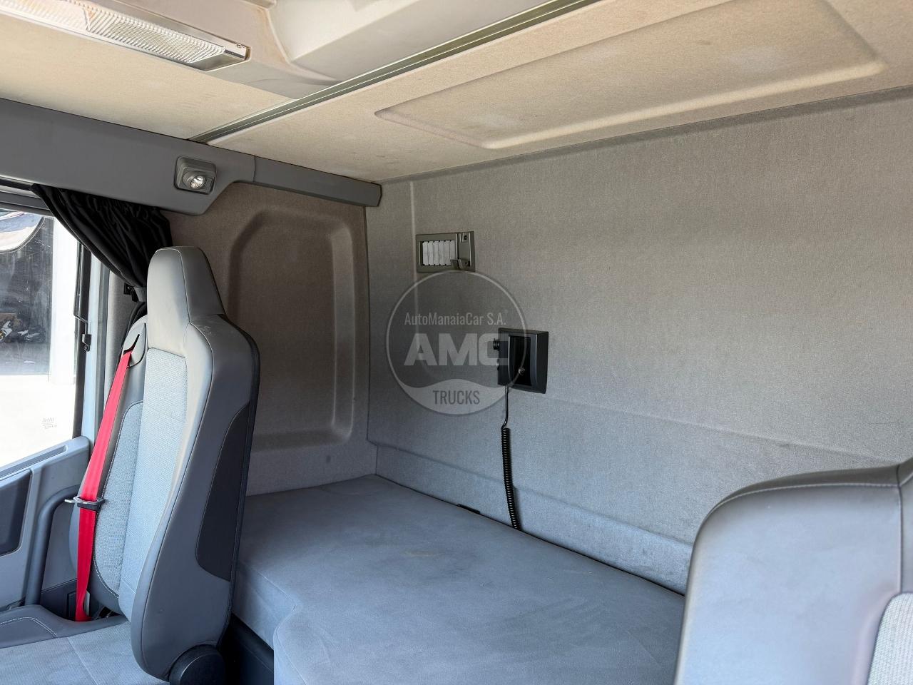 RENAULT T380 EURO6 6X2 2017 CAB. CAIXA CORTINAS 8.90 X 2.45 X 2.65