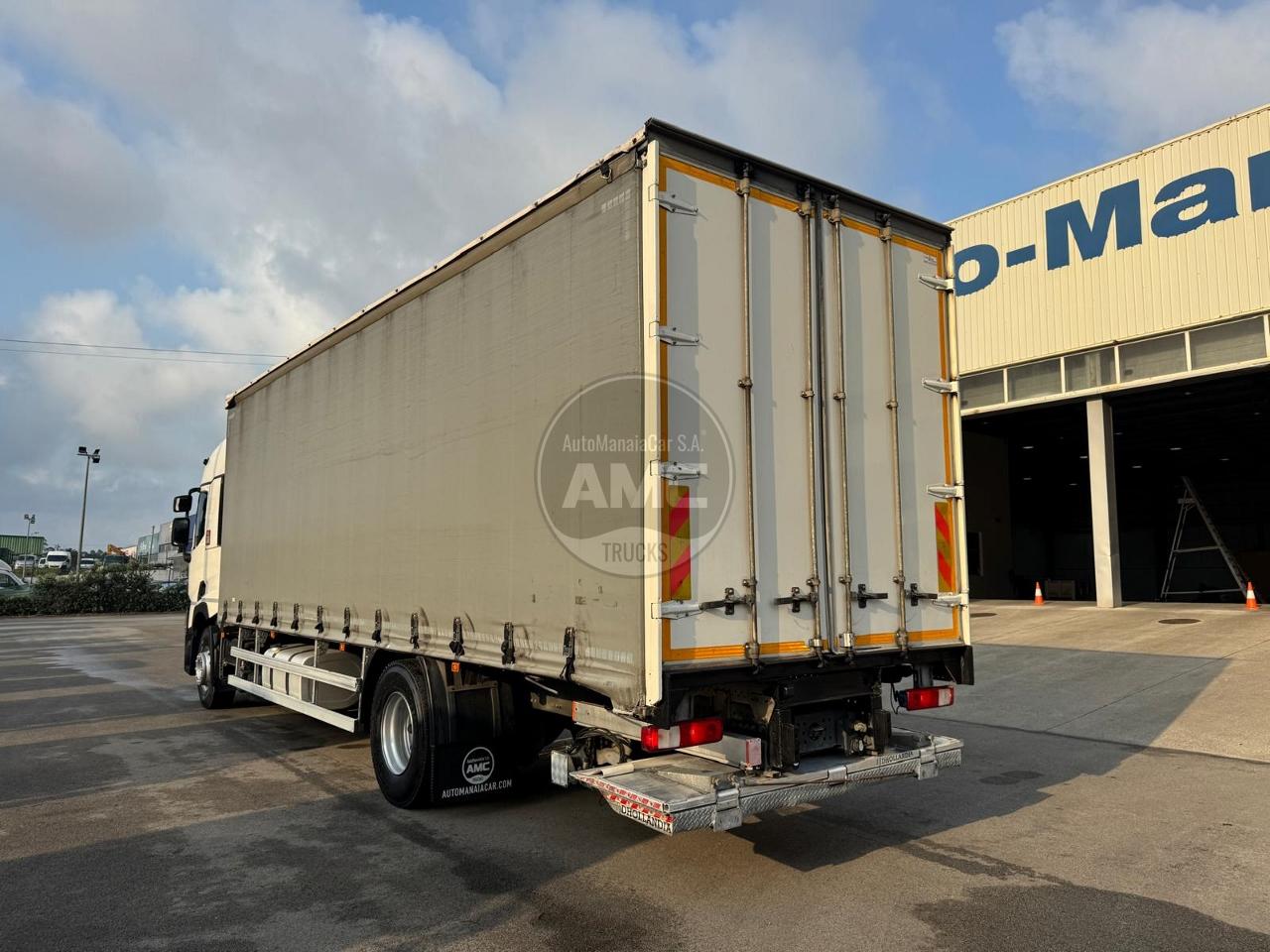 RENAULT T380 DTI 11 EURO6 4X2 CX CORTINAS 8.60 X 2.48 X 2.60